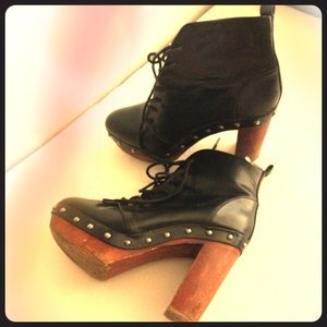 Zara Trafulac black lace up boots